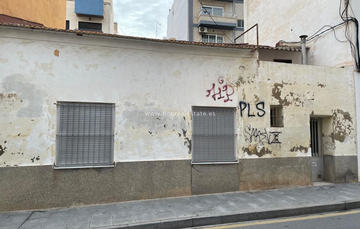 Odsprzedaż - house - Torrevieja - Centro