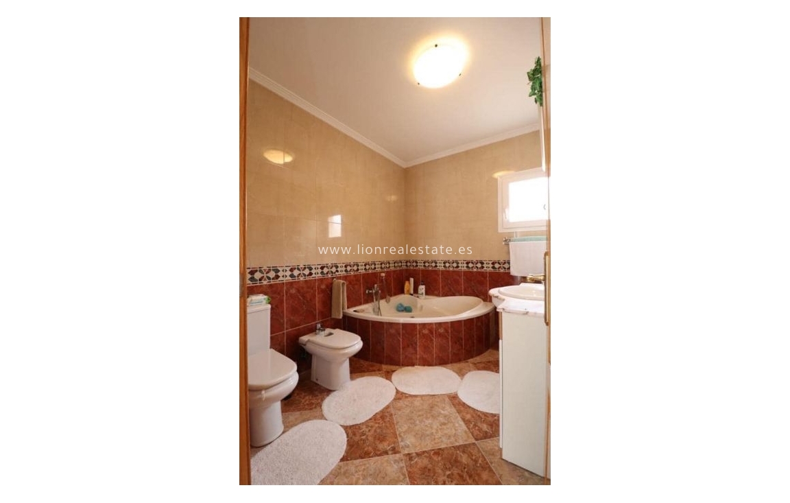 Odsprzedaż - house - Torrevieja - La siesta