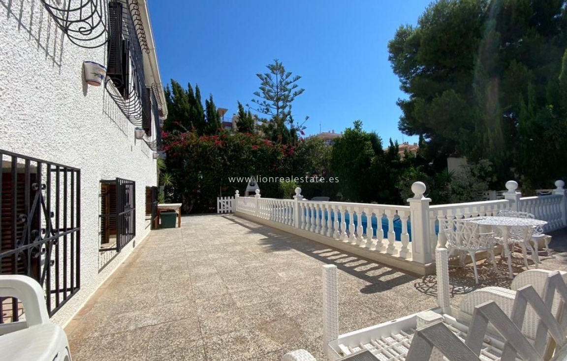 Odsprzedaż - house - Torrevieja - Punta Prima