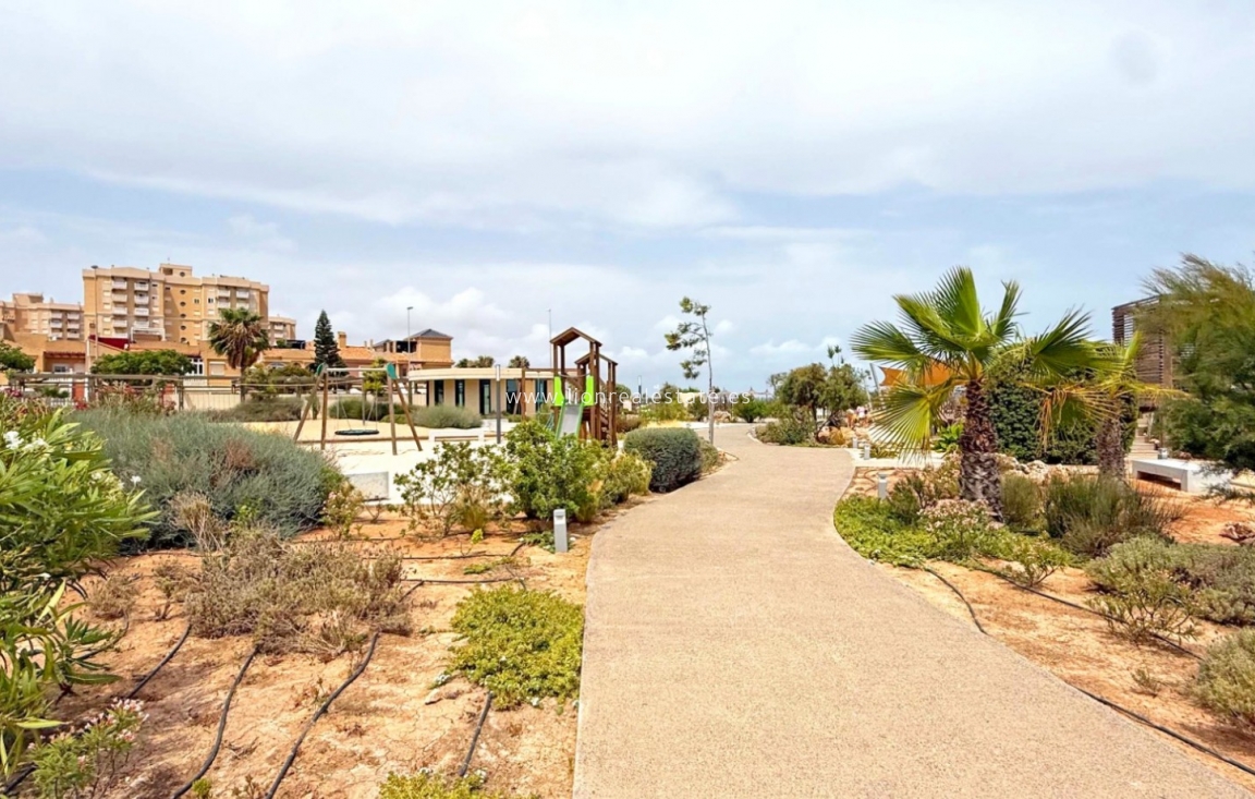 Odsprzedaż - Mieszkanie w bloku - Cartagena - Playa Honda