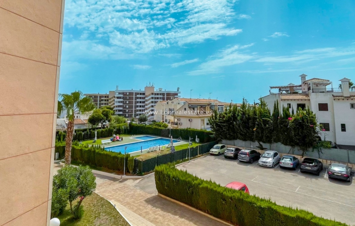 Odsprzedaż - Mieszkanie w bloku - Orihuela Costa - Cabo Roig