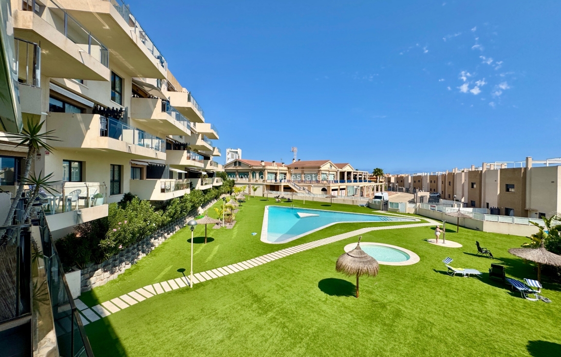 Odsprzedaż - Mieszkanie w bloku - Orihuela Costa - La Zenia
