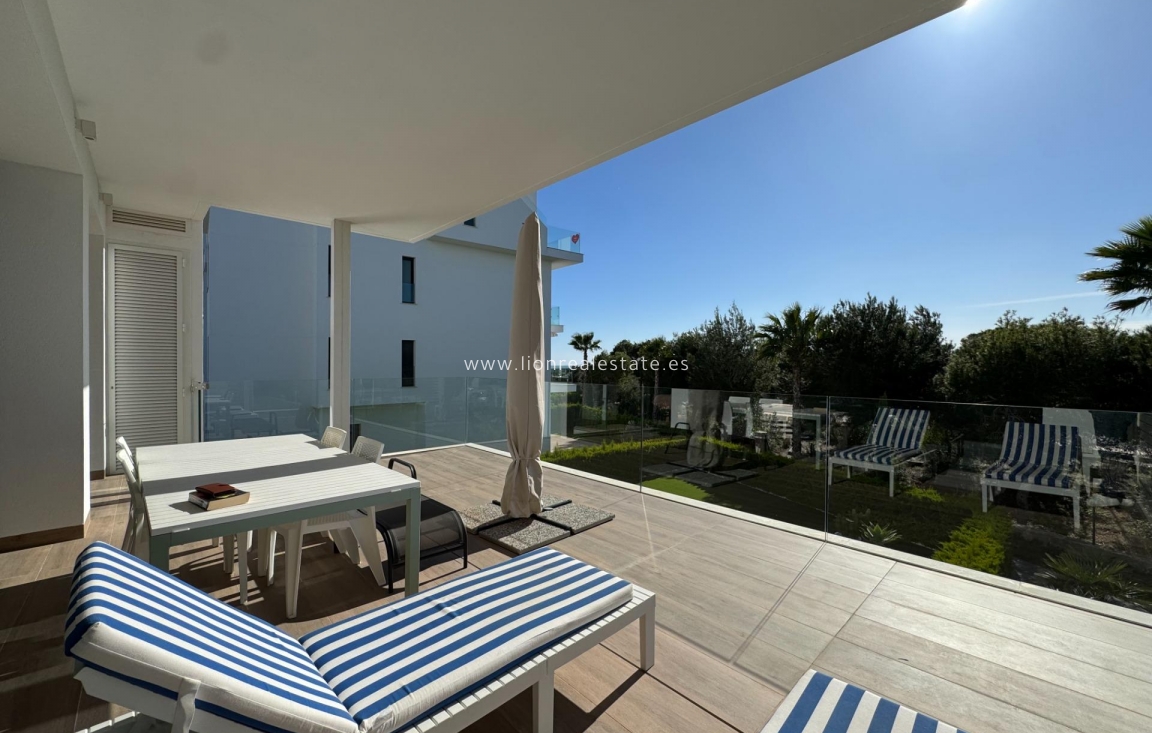 Odsprzedaż - Mieszkanie w bloku - Orihuela Costa - Las Colinas Golf