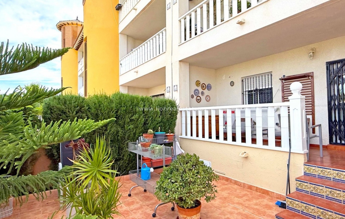 Odsprzedaż - Mieszkanie w bloku - Orihuela Costa - Lomas de Cabo Roig