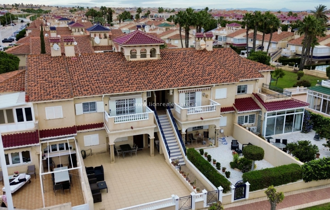 Odsprzedaż - Mieszkanie w bloku - Orihuela Costa - Playa Flamenca