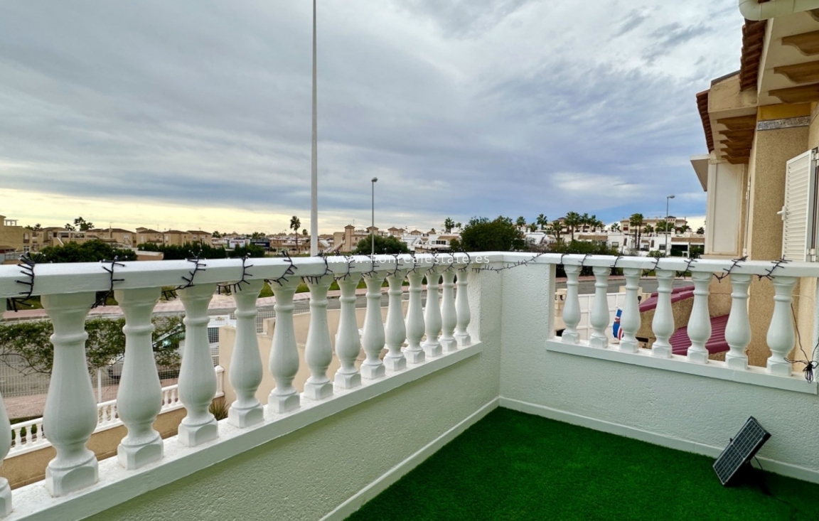 Odsprzedaż - Mieszkanie w bloku - Orihuela Costa - Playa Flamenca