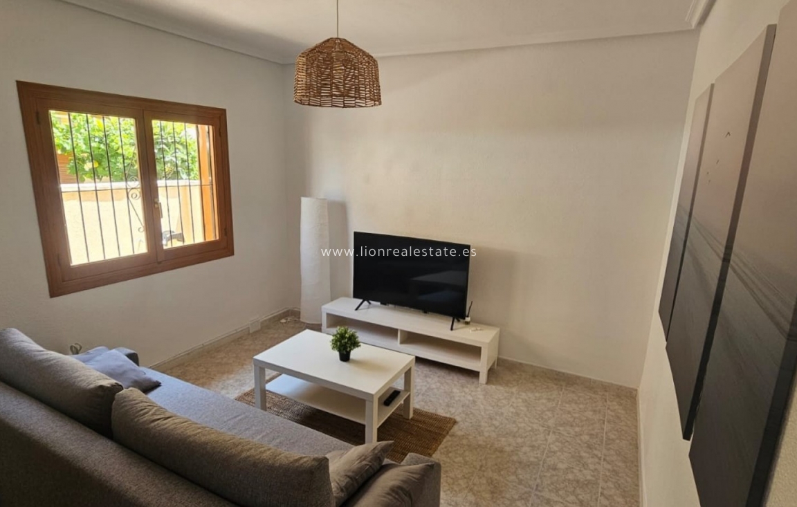 Odsprzedaż - Mieszkanie w bloku - Orihuela Costa - Playa Flamenca