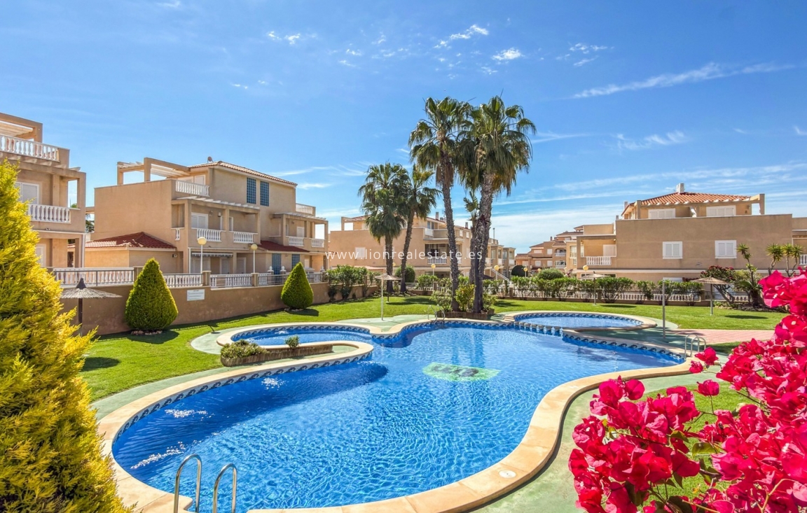 Odsprzedaż - Mieszkanie w bloku - Orihuela Costa - Playa Flamenca