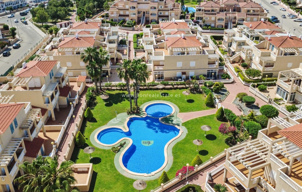 Odsprzedaż - Mieszkanie w bloku - Orihuela Costa - Playa Flamenca