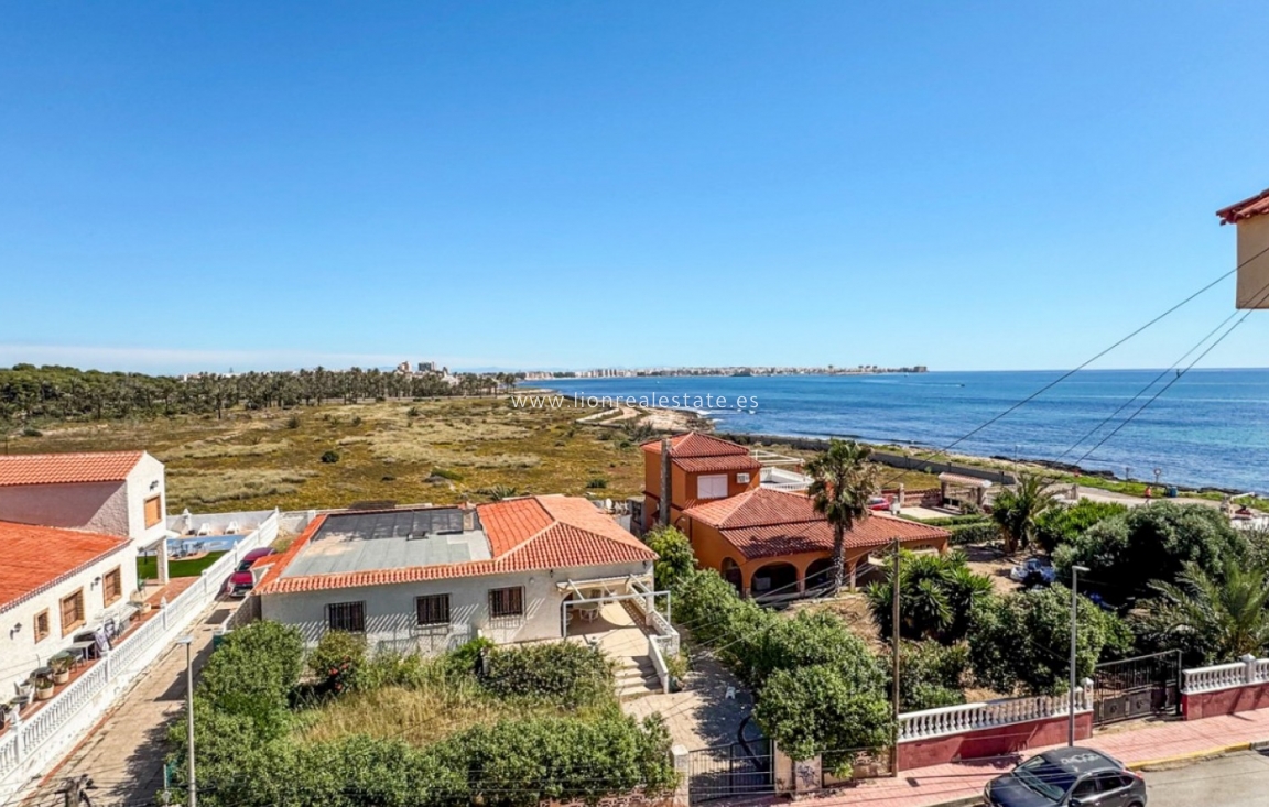 Odsprzedaż - Mieszkanie w bloku - Orihuela Costa - Punta Prima