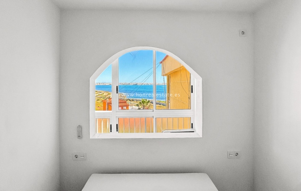 Odsprzedaż - Mieszkanie w bloku - Orihuela Costa - Punta Prima