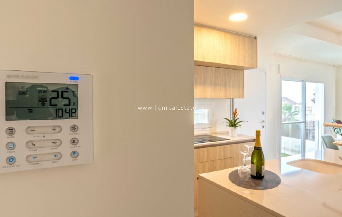 Odsprzedaż - Mieszkanie w bloku - Orihuela Costa - Villamartín