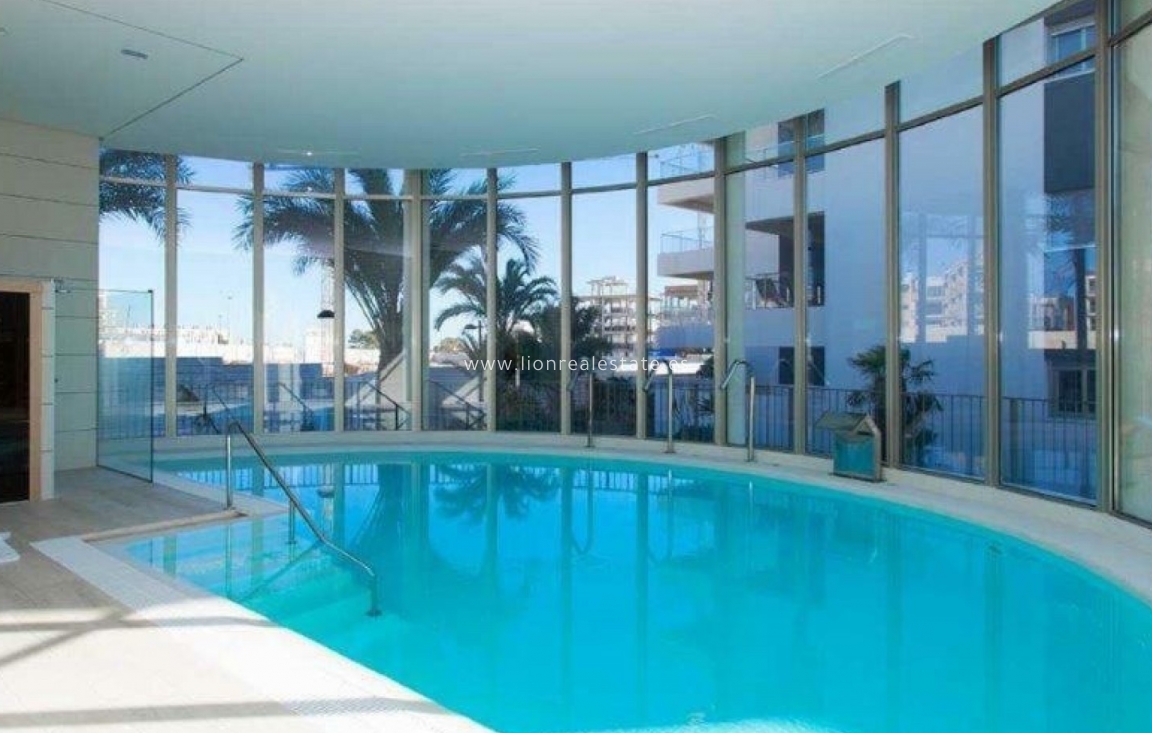 Odsprzedaż - Mieszkanie w bloku - Orihuela Costa - Villamartín