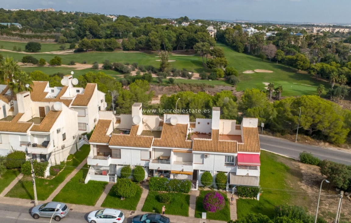 Odsprzedaż - Mieszkanie w bloku - Orihuela Costa - Villamartín