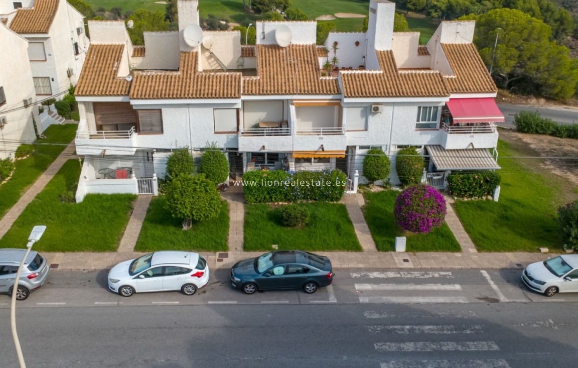 Odsprzedaż - Mieszkanie w bloku - Orihuela Costa - Villamartín
