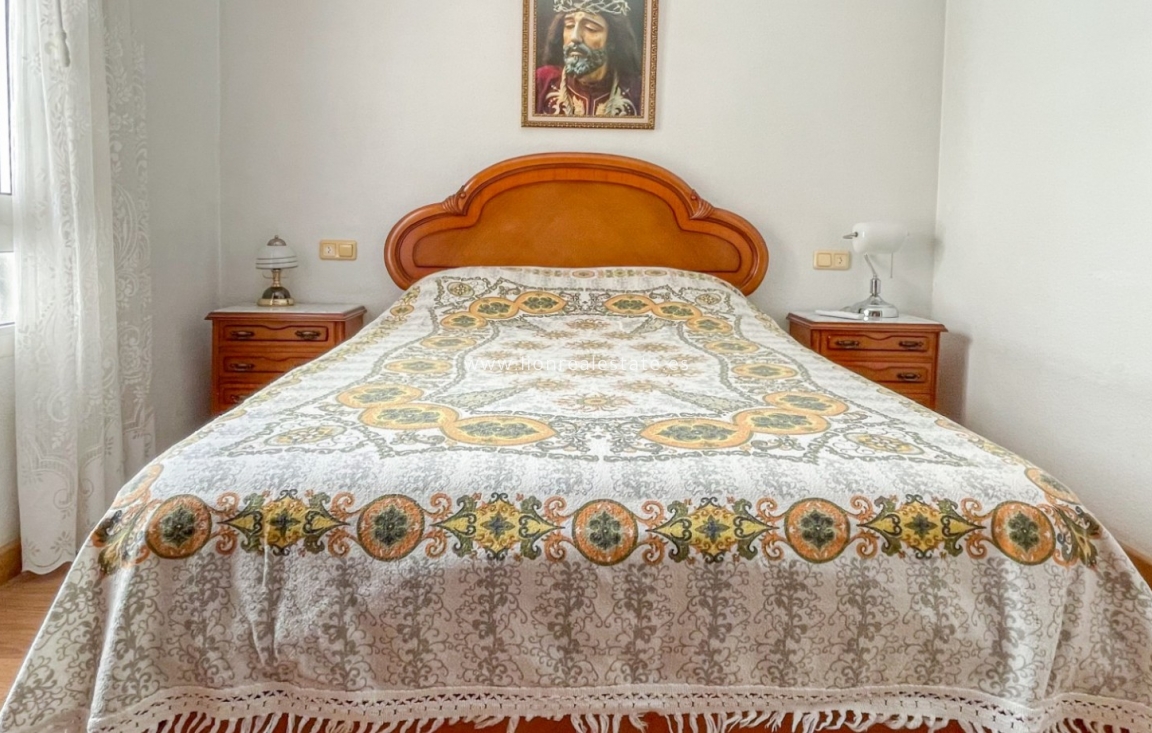 Odsprzedaż - Mieszkanie w bloku - Torrevieja - El Acequión - Los Náufragos