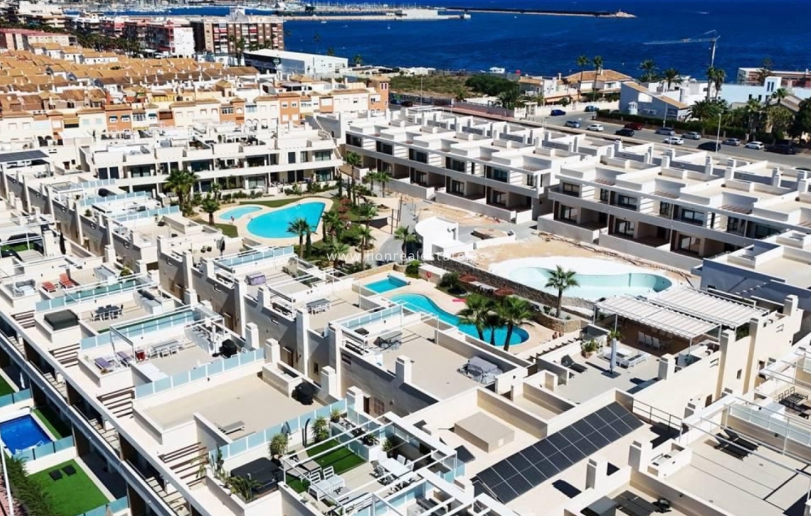 Odsprzedaż - Mieszkanie w bloku - Torrevieja - La Veleta