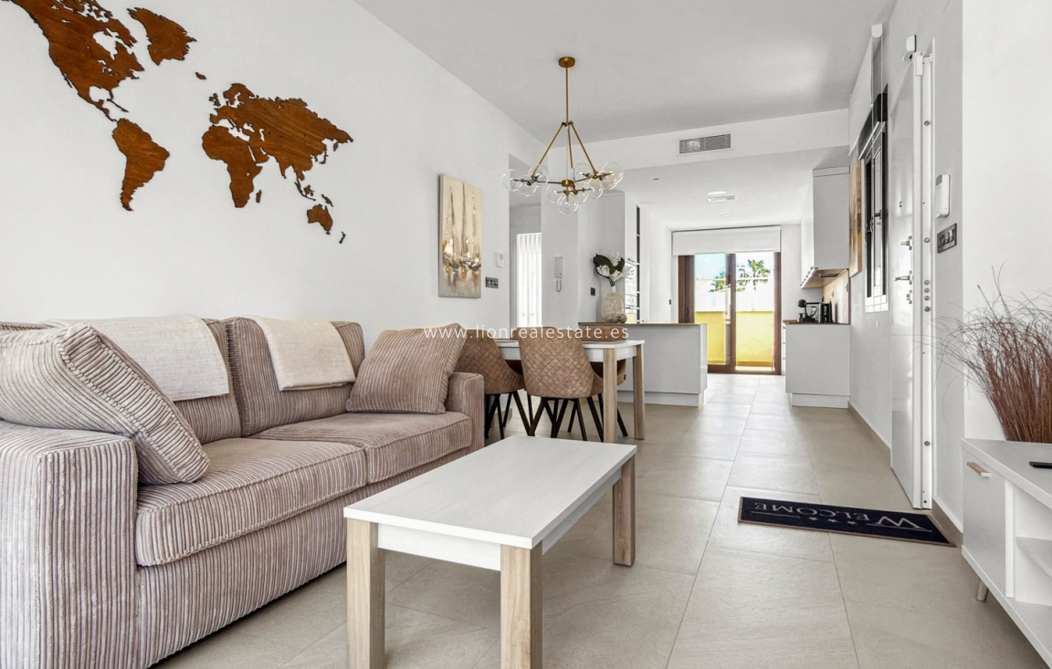 Odsprzedaż - Mieszkanie w bloku - Torrevieja - Los Balcones - Los Altos del Edén