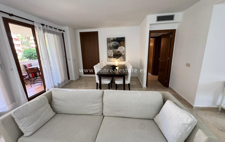 Odsprzedaż - Mieszkanie w bloku - Torrevieja - Punta Prima