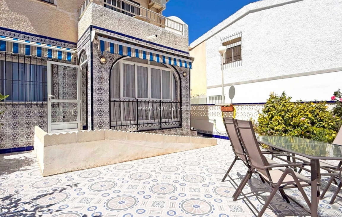 Odsprzedaż - Mieszkanie w bloku - Torrevieja - Torrelamata - La Mata