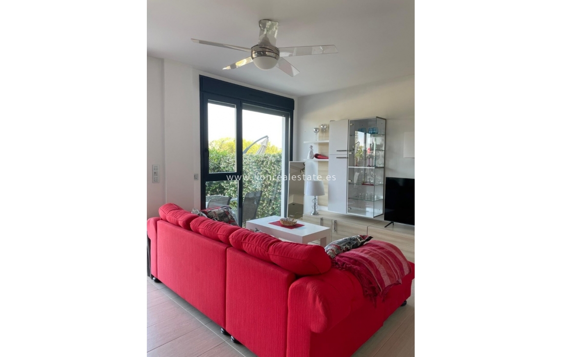 Odsprzedaż - Na parterze - Orihuela Costa - Punta Prima