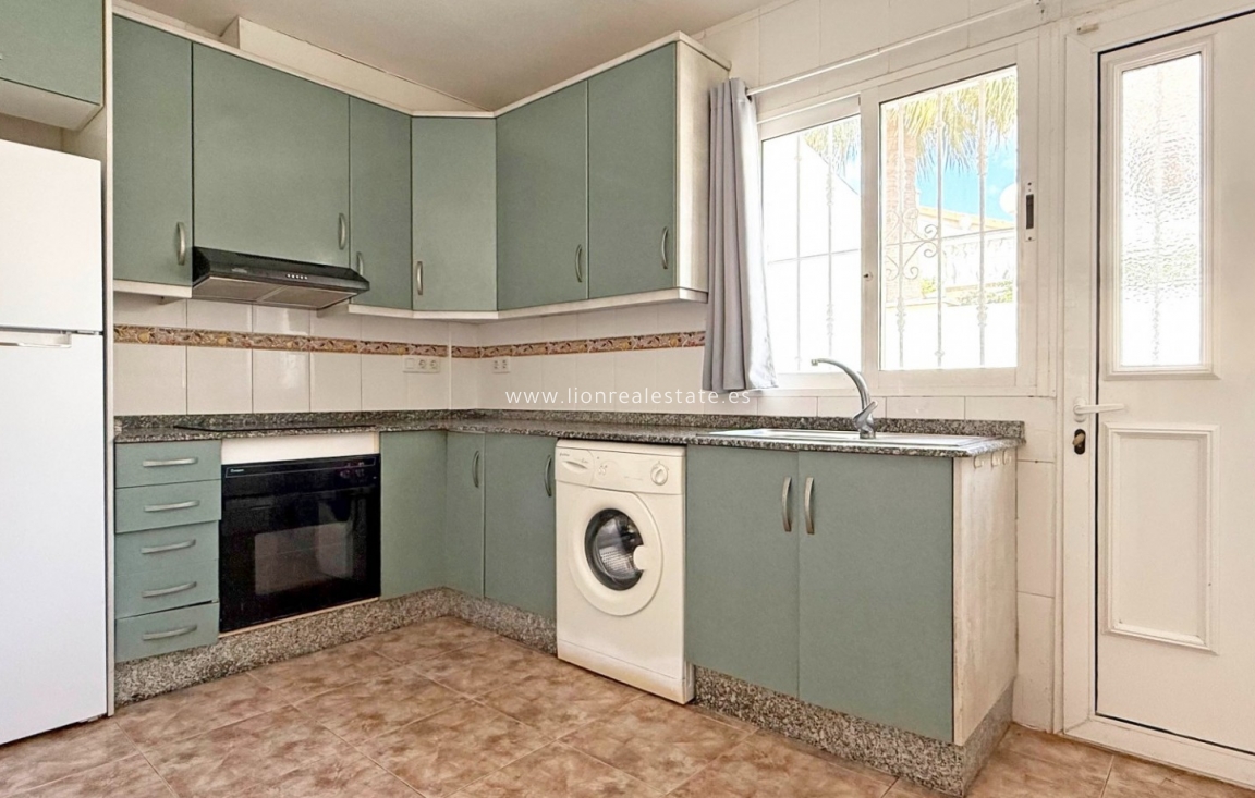 Odsprzedaż - Semi Detached Villa - Orihuela Costa - Los Altos