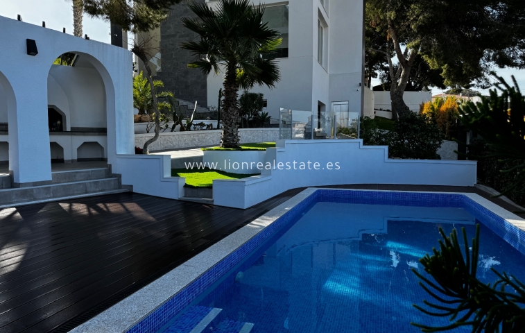 Odsprzedaż - Szalet - Torrevieja - Los Balcones