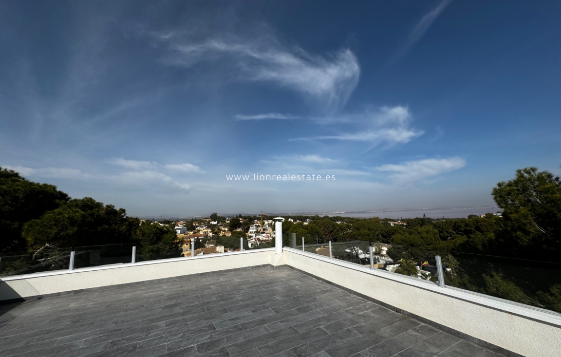 Odsprzedaż - Szalet - Torrevieja - Los Balcones