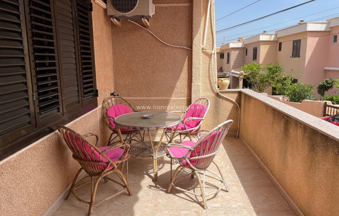 Odsprzedaż - Terraced house - Torrevieja - Torre la mata