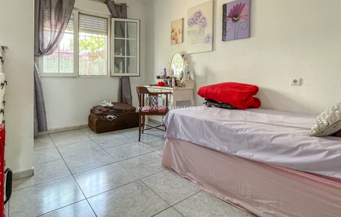 Odsprzedaż - Town House - Orihuela Costa - La Rioja