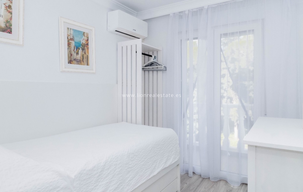 Odsprzedaż - Town House - Orihuela Costa - La Zenia