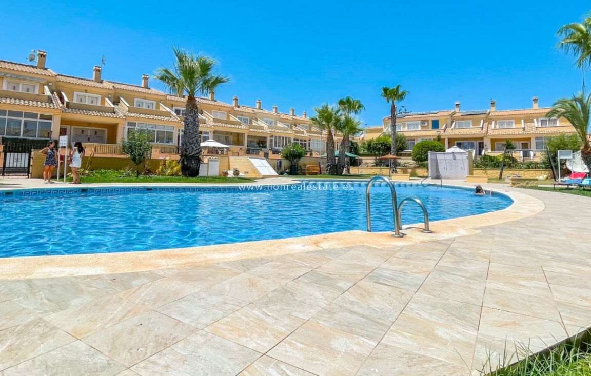 Odsprzedaż - Town House - Orihuela Costa - Punta Prima
