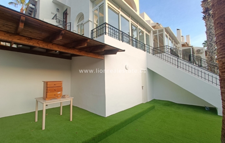Odsprzedaż - Town House - Orihuela Costa - Villamartín