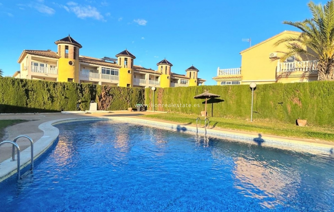 Odsprzedaż - Town House - Orihuela Costa - Villamartín