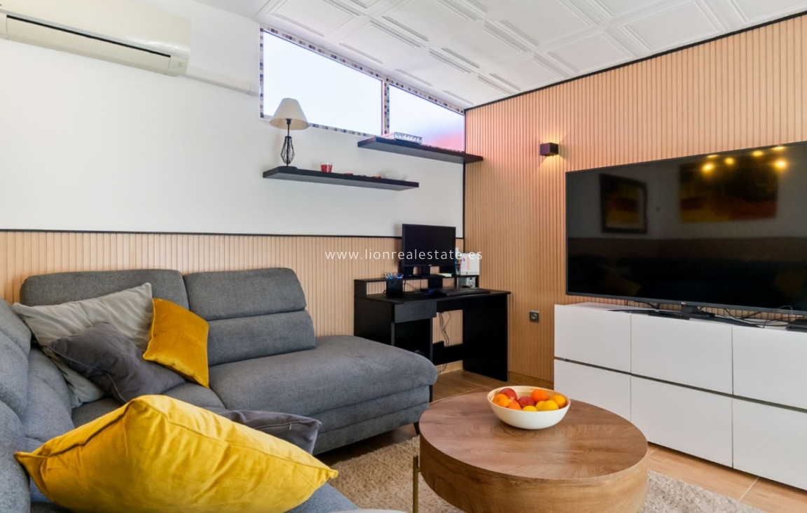 Odsprzedaż - Town House - Orihuela Costa - Villamartín