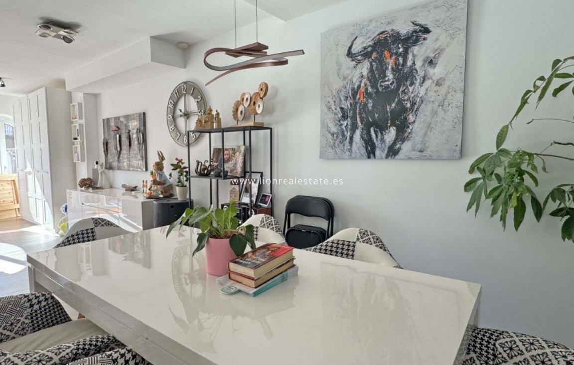 Odsprzedaż - Town House - Orihuela Costa - Villamartín