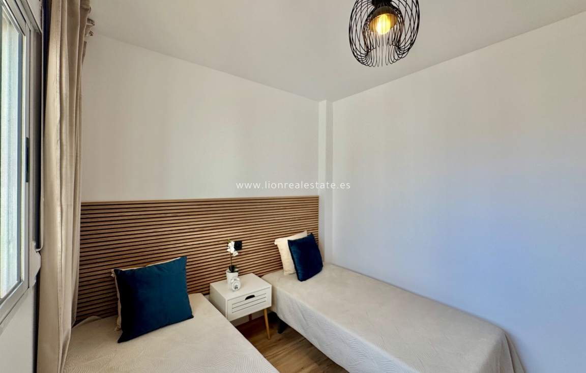 Odsprzedaż - Town House - Orihuela Costa