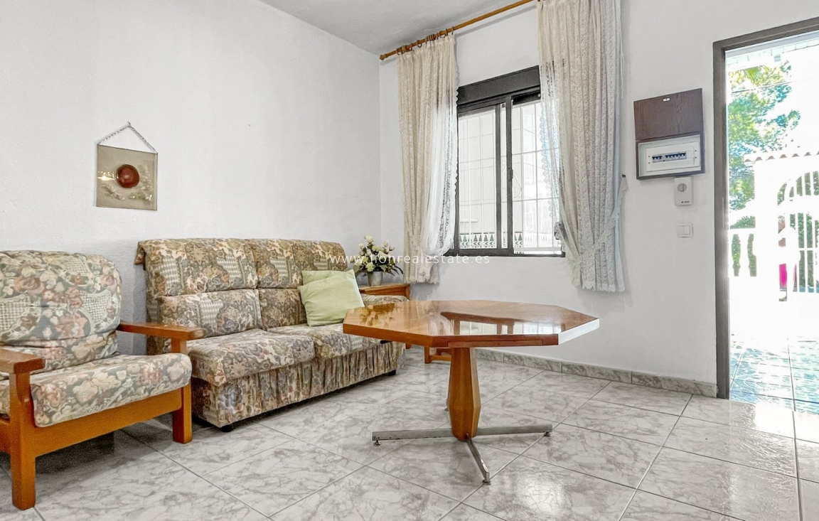 Odsprzedaż - Town House - Torrevieja - La Siesta - El Salado -  Torreta