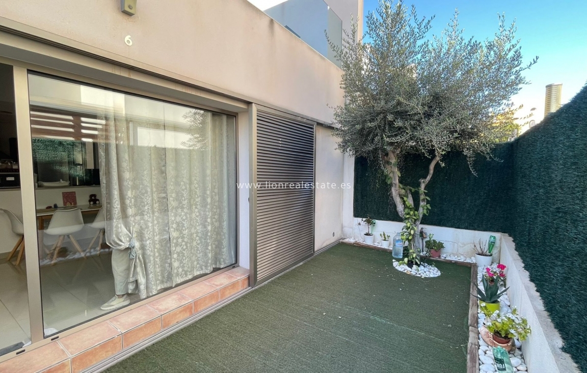 Odsprzedaż - Town House - Torrevieja - Punta Prima