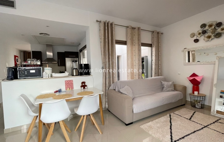 Odsprzedaż - Town House - Torrevieja - Punta Prima