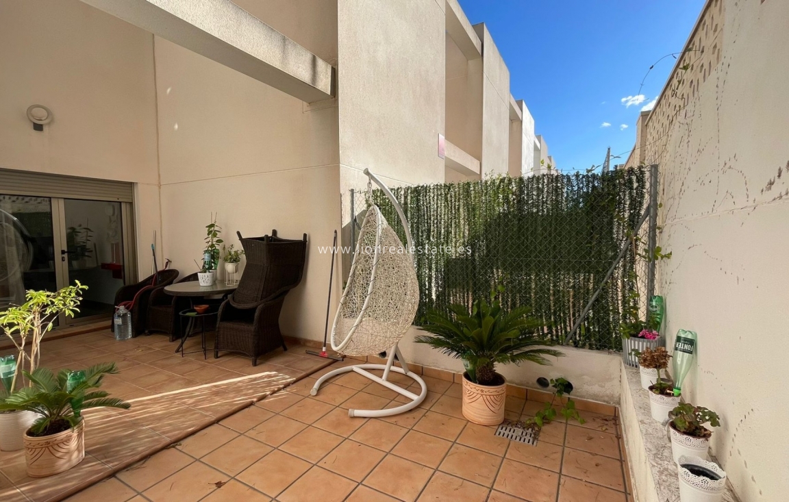 Odsprzedaż - Town House - Torrevieja - Punta Prima