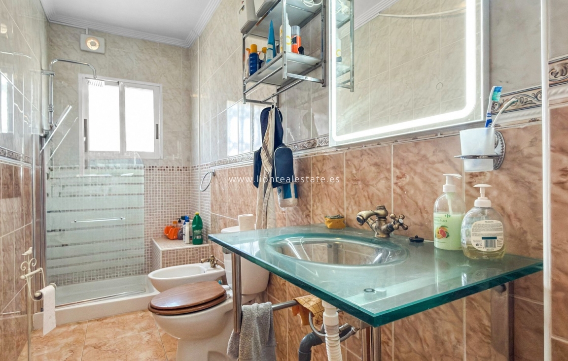 Odsprzedaż - Town House - Torrevieja