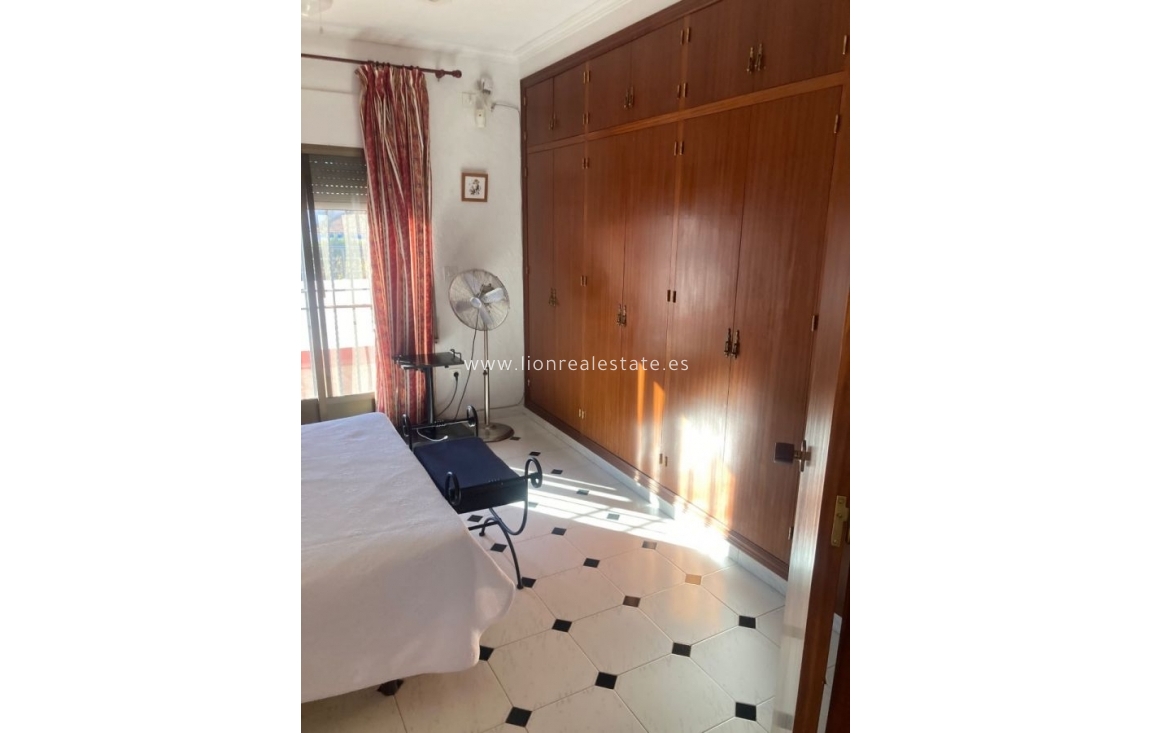 Odsprzedaż - Villa - Cabo Roig - Costa blanca