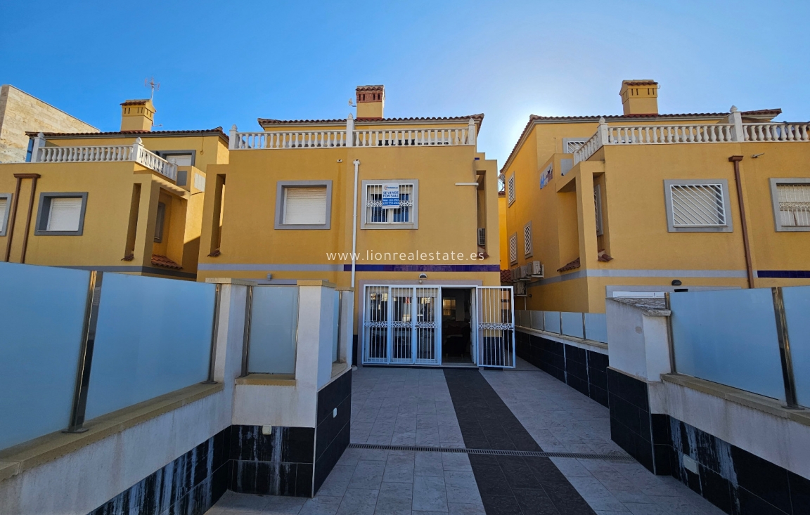 Odsprzedaż - Villa - La Zenia - Marco Polo