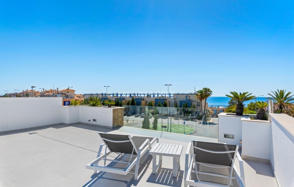 Odsprzedaż - Villa - Orihuela Costa - Campoamor