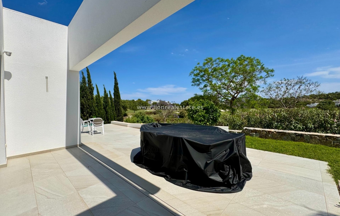 Odsprzedaż - Villa - Orihuela Costa - Las Colinas Golf