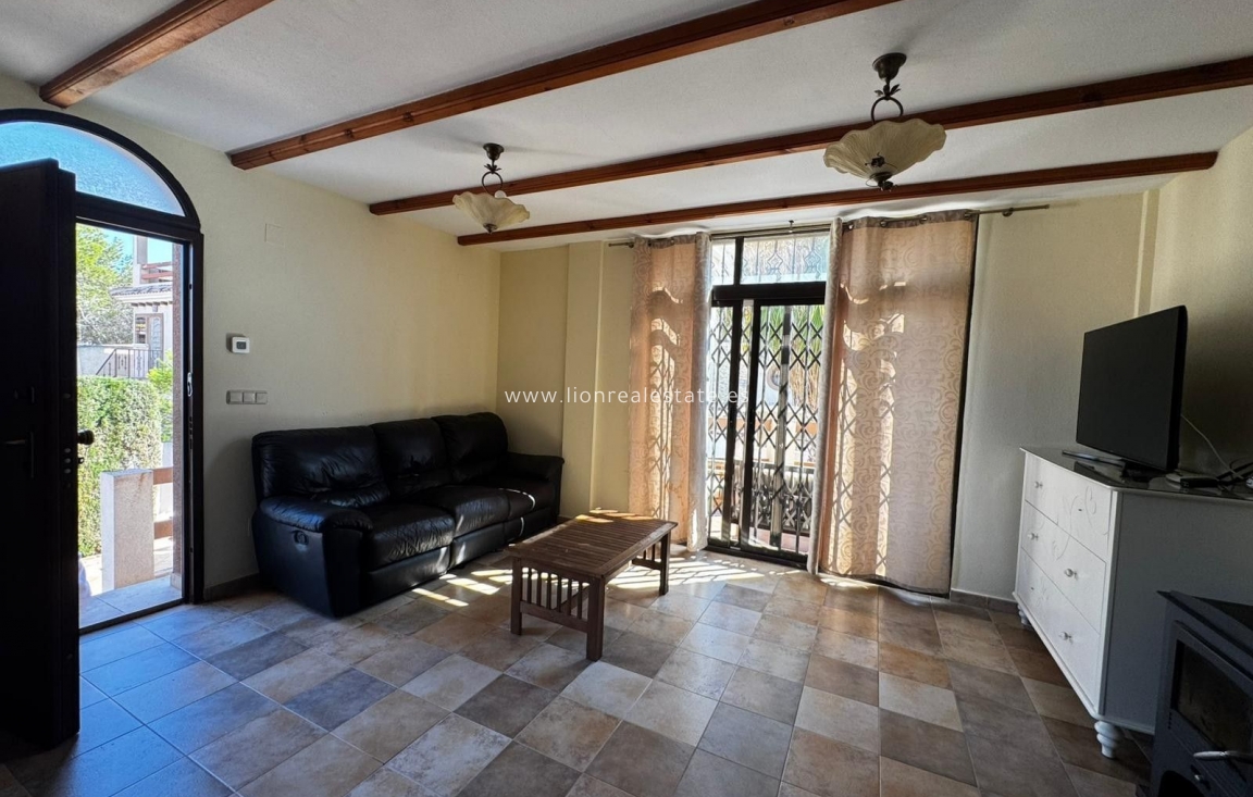 Odsprzedaż - Villa - Orihuela Costa - PAU 8