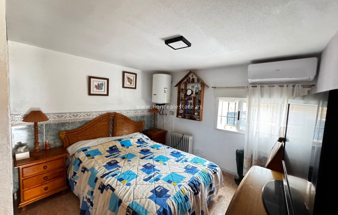 Odsprzedaż - Villa - Orihuela Costa - Rocio del Mar