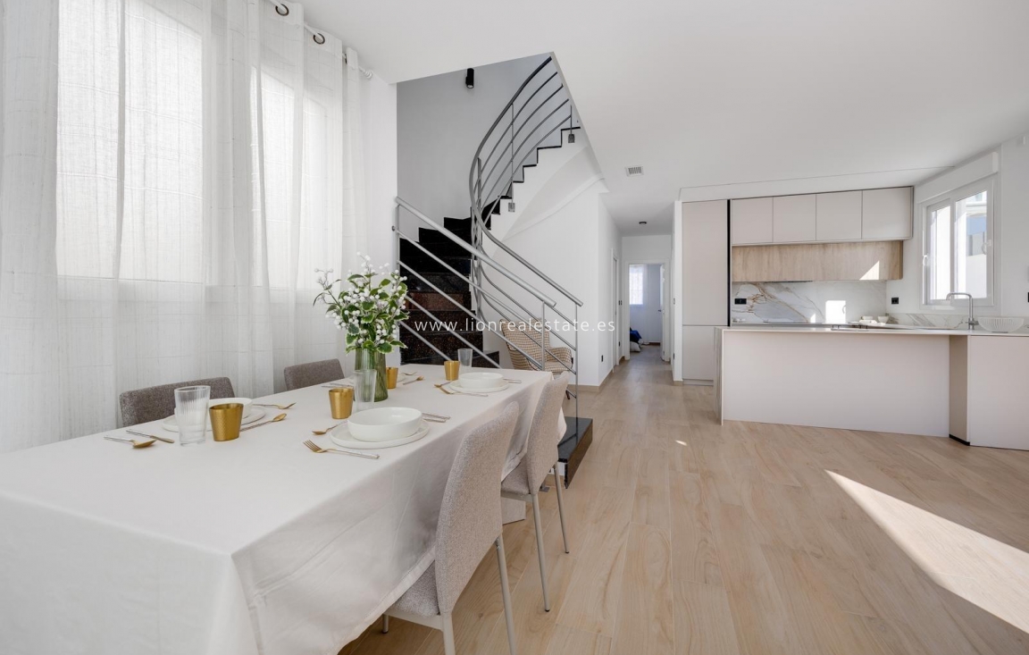 Odsprzedaż - Villa - Torrevieja - Aguas Nuevas