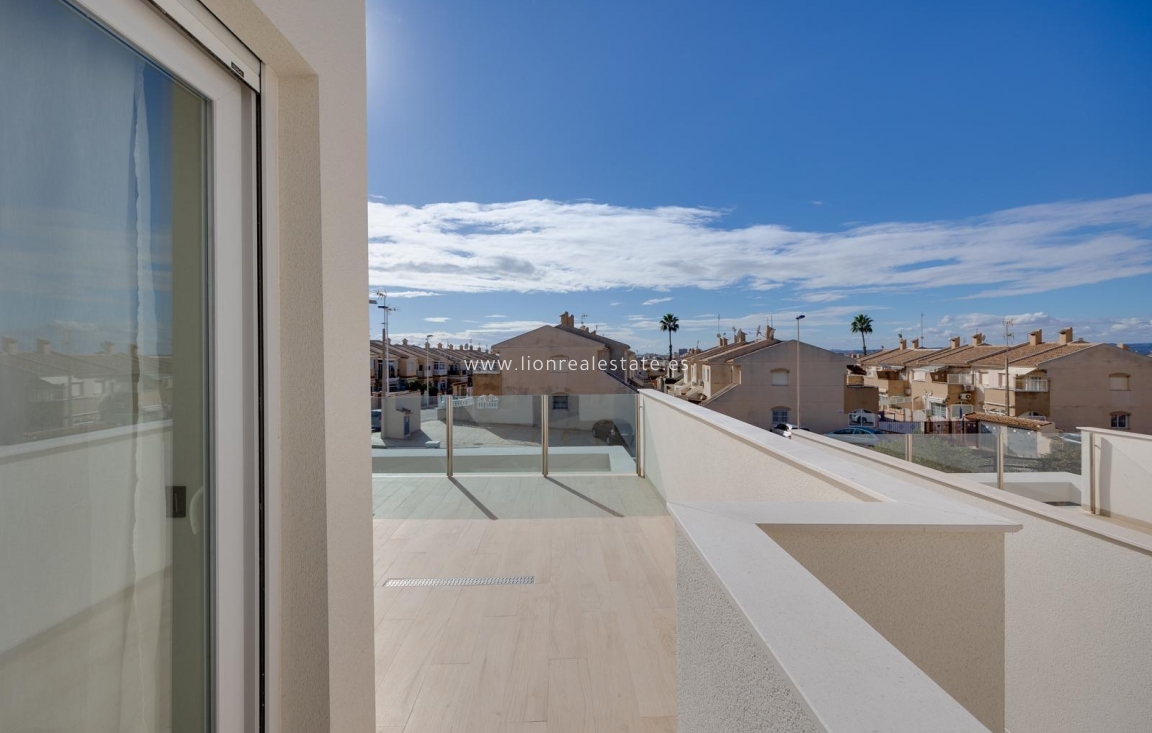 Odsprzedaż - Villa - Torrevieja - Aguas Nuevas